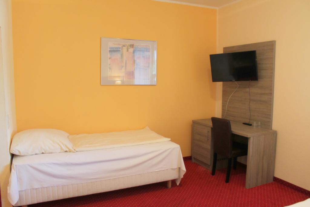 Hotel Lorien Cologne Room photo