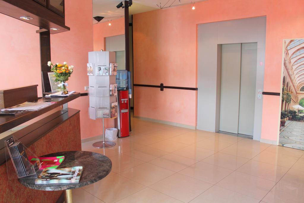 Hotel Lorien Cologne Exterior photo